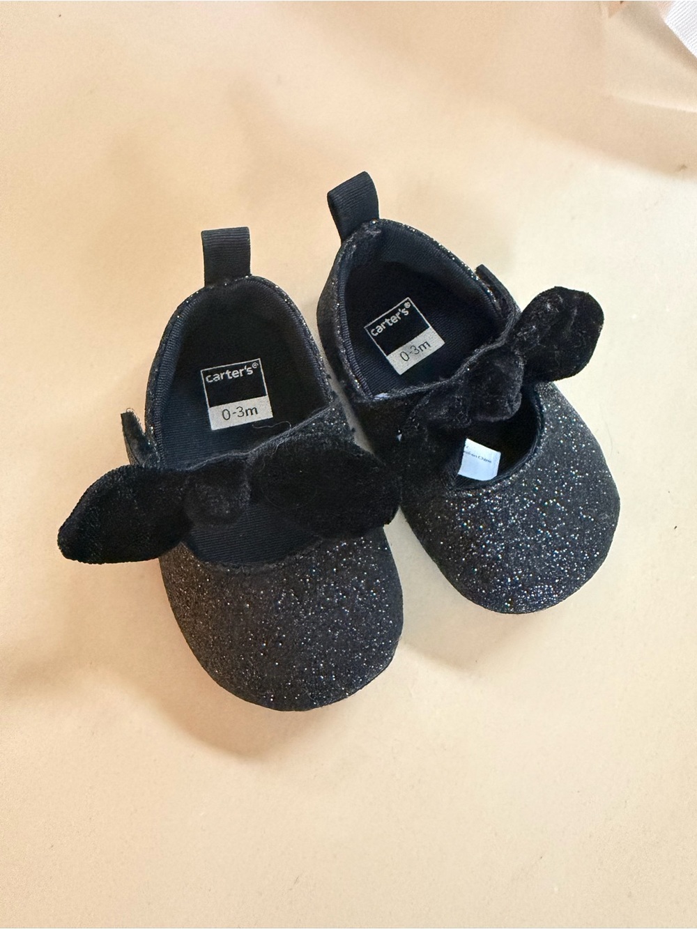Carter’s baby shoes 0-3 months